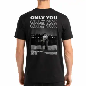 Personalisiertes T-Shirt „Only You“ für den Freund – Rückansicht mit individuellem Fotodruck